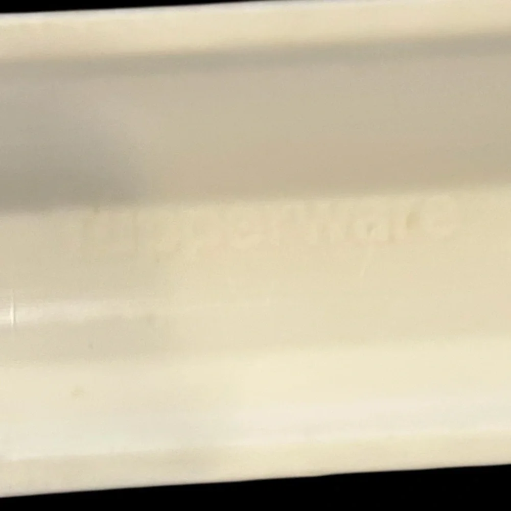 Tupperware 2 Quart Large White Colander Strainer Made in USA #8382 No Flaws Seen